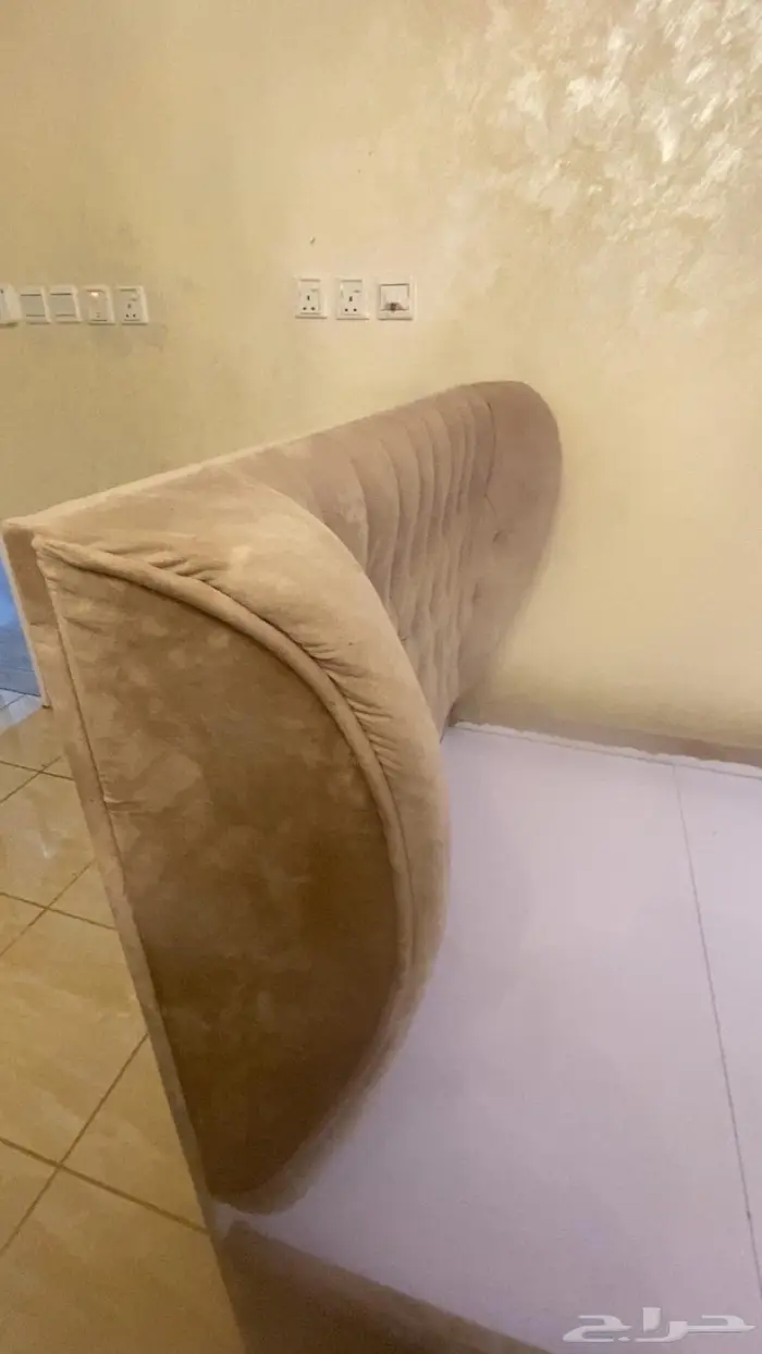 سرير نوم نفر وربع المقاس الطول مترين نظيف 0