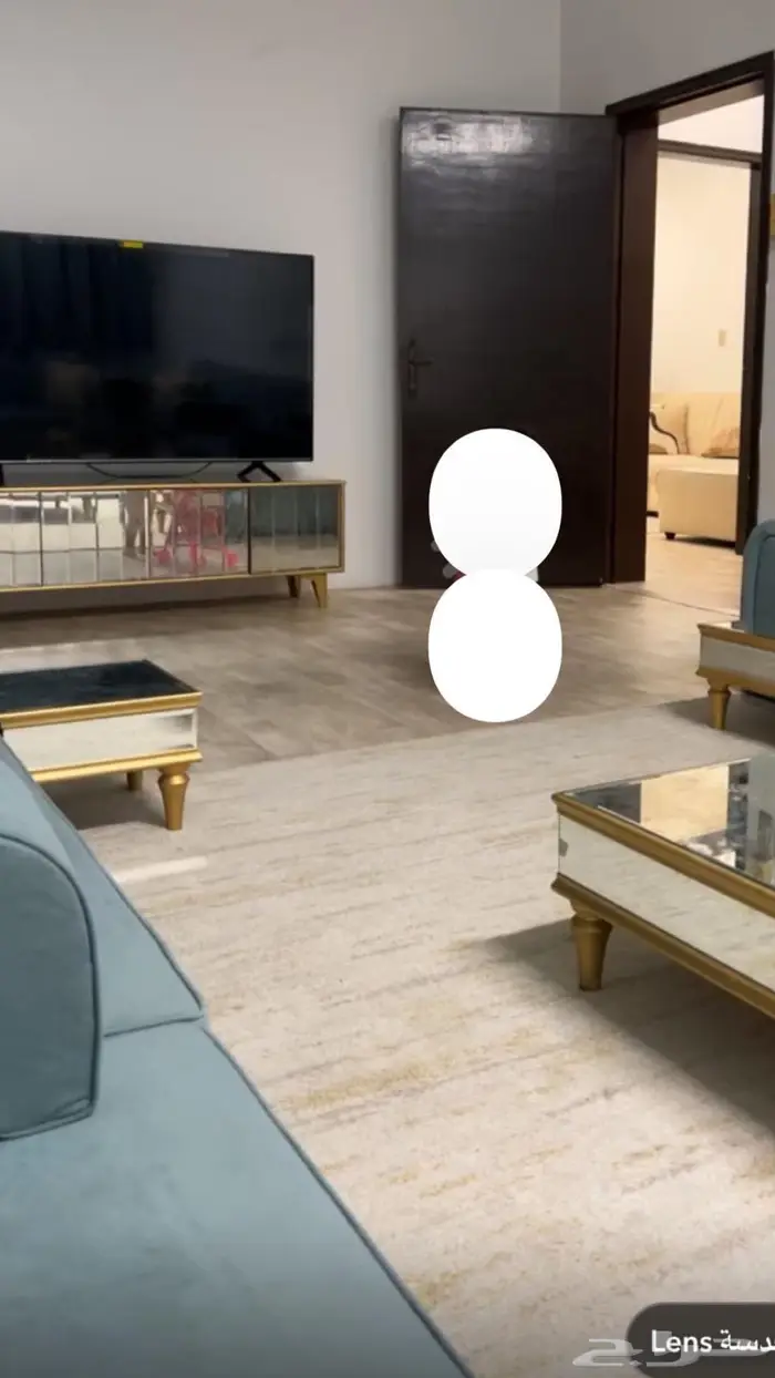 طاولة أرضية مع أربع خدمة للبيع 1