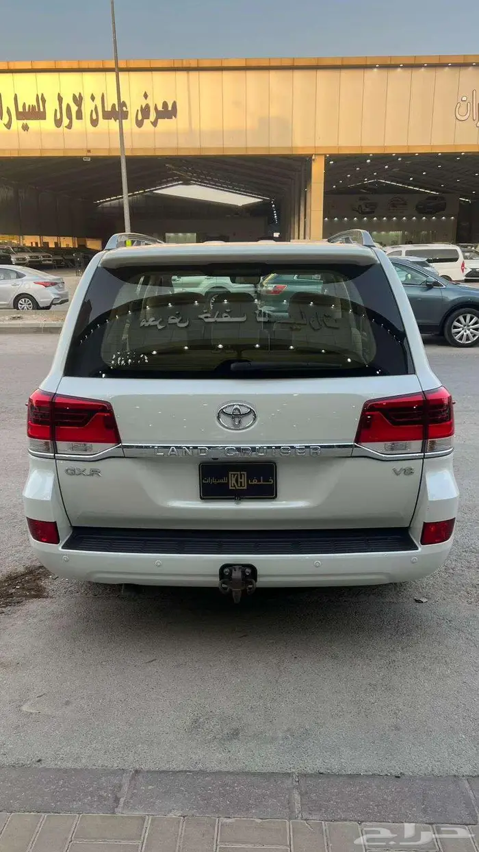 تويوتا جى اكس ار موديل 2016 - معرض خلف للسيارات 14