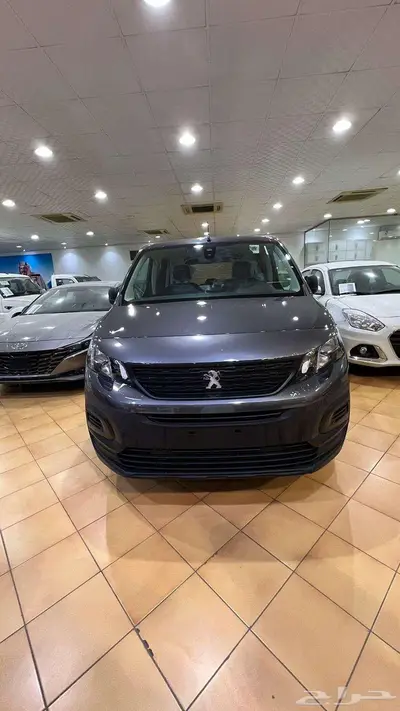 بيجو - ريفتر - 5 راكب ديزل جير عادي - 2023 index