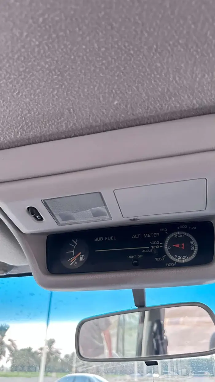 جيب تويوتا لاندكروزر مخزن 56