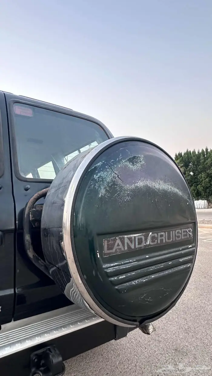 جيب تويوتا لاندكروزر مخزن 18