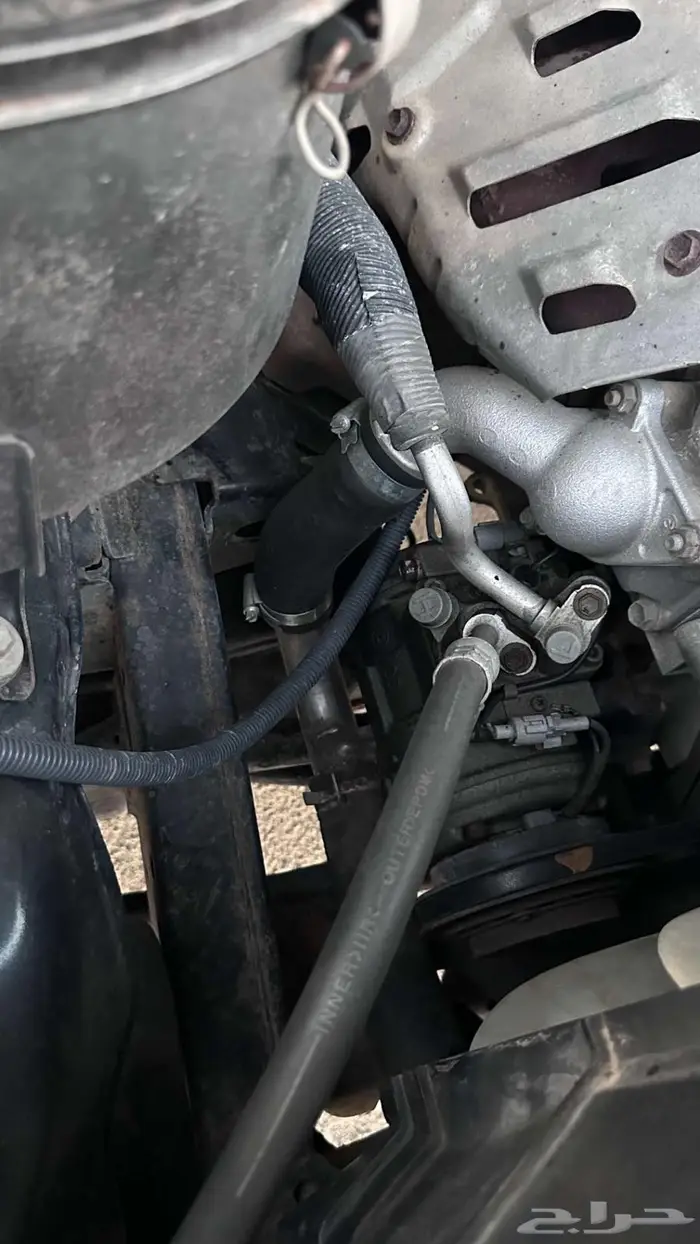 جيب تويوتا لاندكروزر مخزن 64