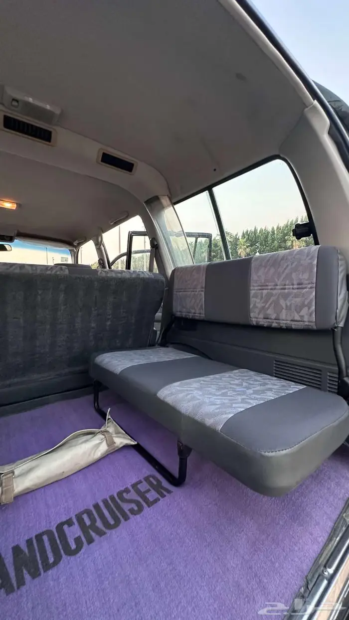 جيب تويوتا لاندكروزر مخزن 48