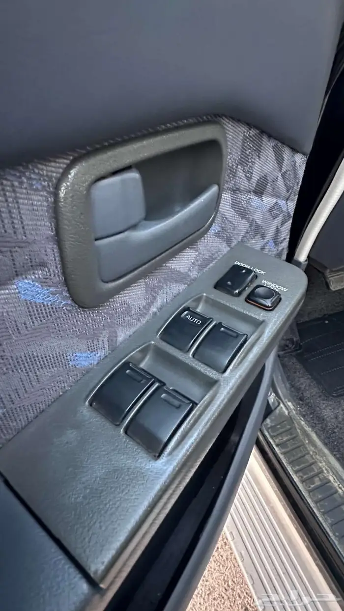 جيب تويوتا لاندكروزر مخزن 54