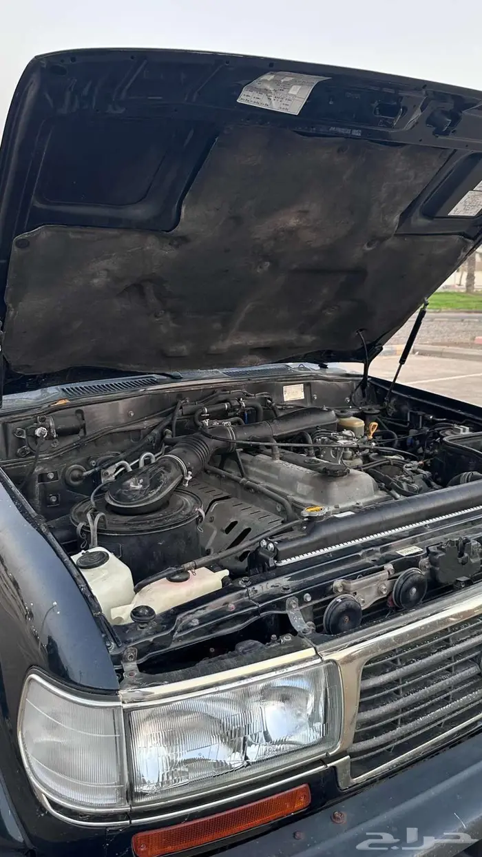 جيب تويوتا لاندكروزر مخزن 68