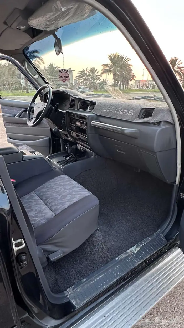 جيب تويوتا لاندكروزر مخزن 34