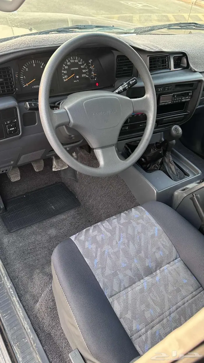 جيب تويوتا لاندكروزر مخزن 27