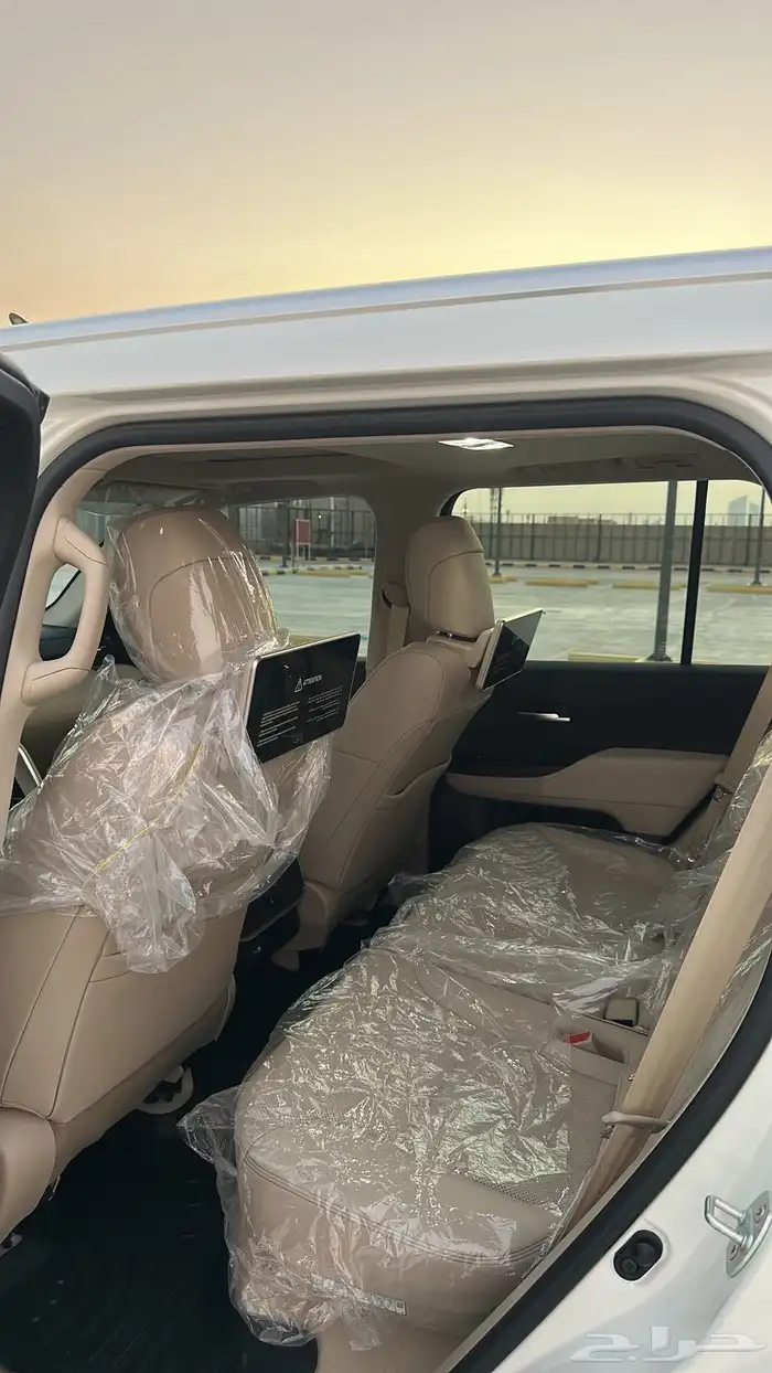 لاندكروزر GRX4 ديزل موديل 2024 5