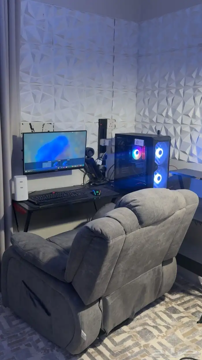 للبيع جهاز قيمنق كامل مع كرسي استرخاء وراوتر 1