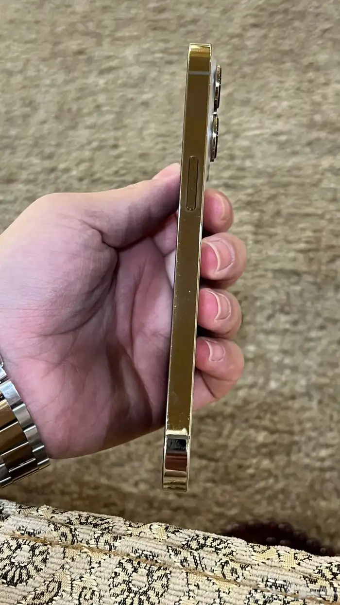 جوال آيفون 13 برو نضيف مافيه إلا الكسر فقط نسبة البطارية76 0