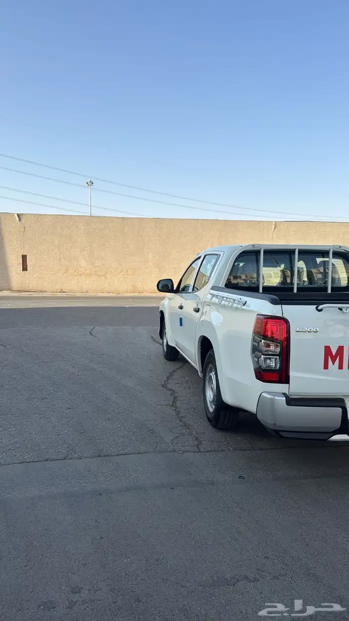 للبيع متسوبيشي L200 اخو الجديد 2022 بنزين 5