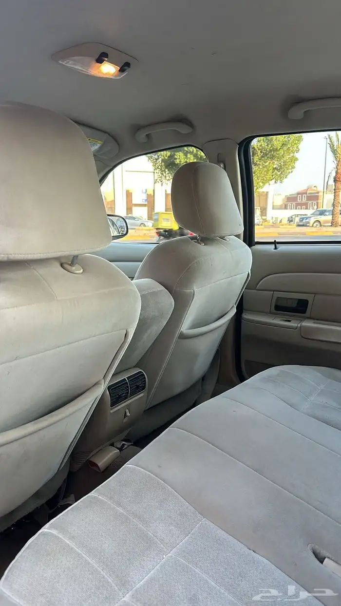 فورد كراون فكتوريا 2009 13