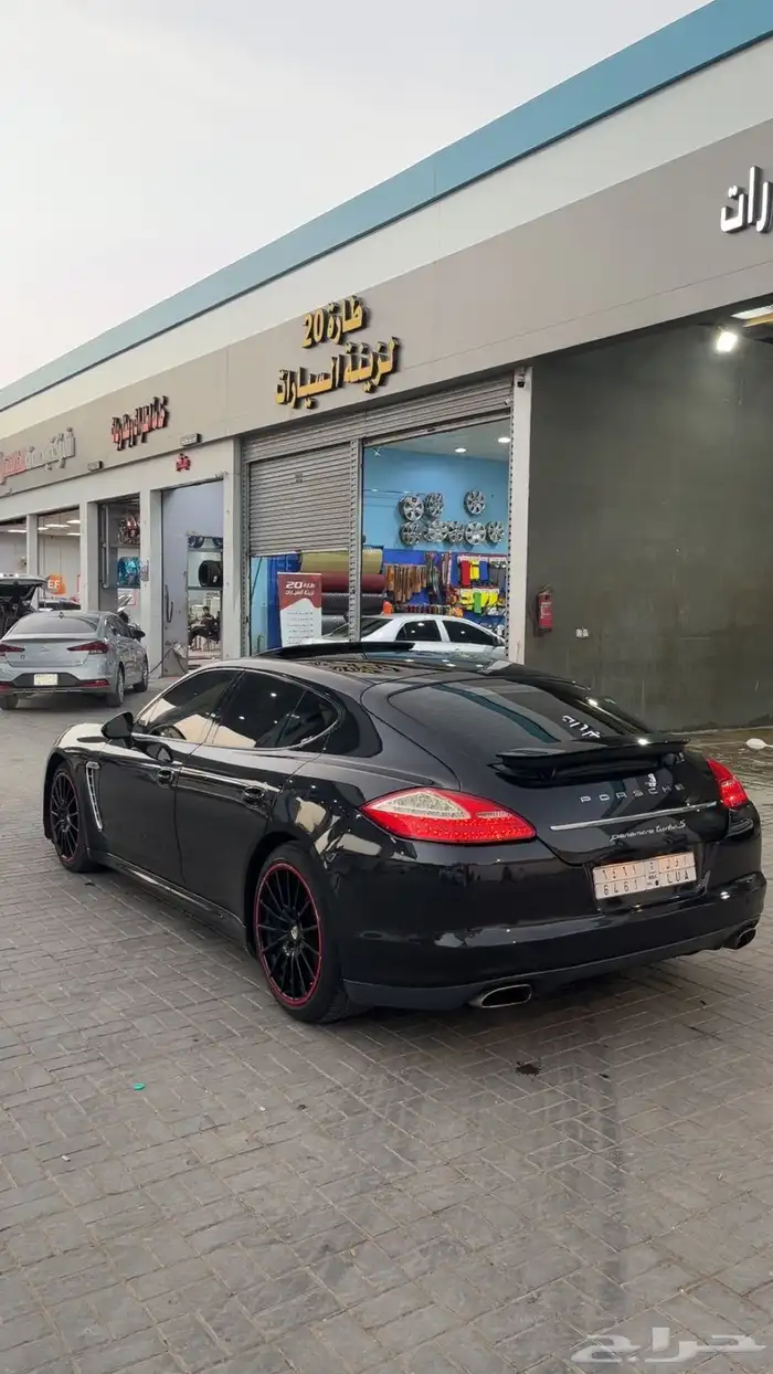 بورش بانيمرا 6 سلندر على الشرط 2012 5