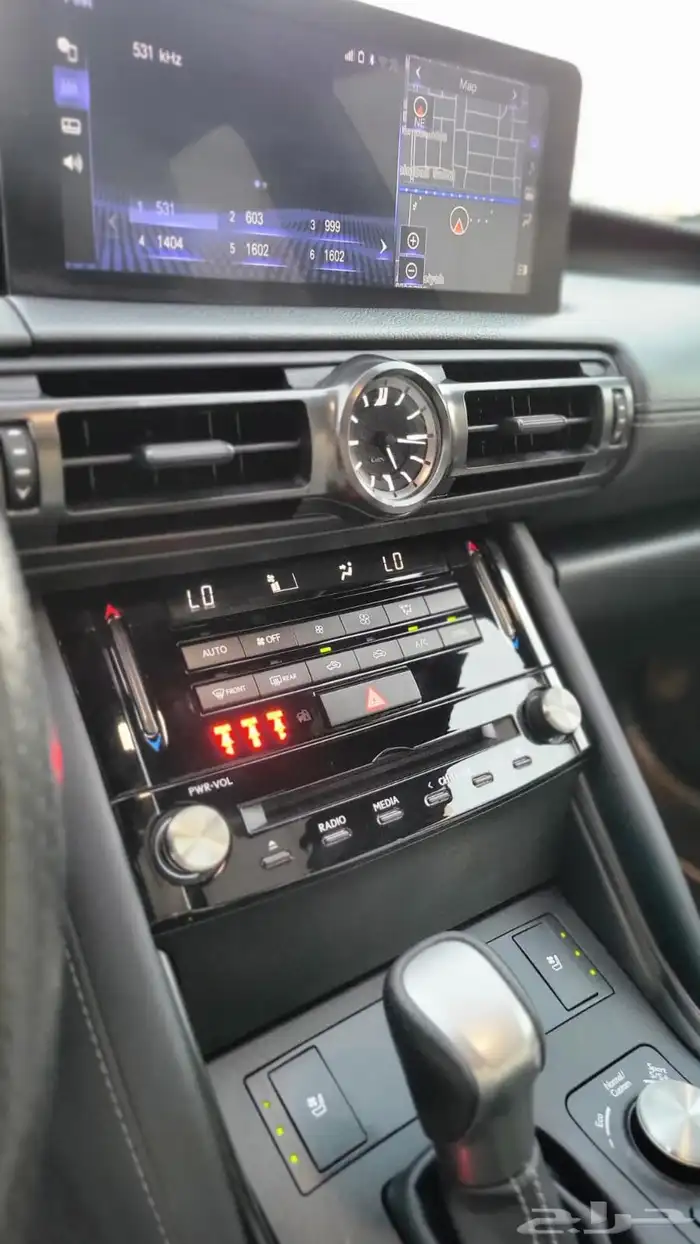 لكزس 2023 IS سبورت فل كامل 14