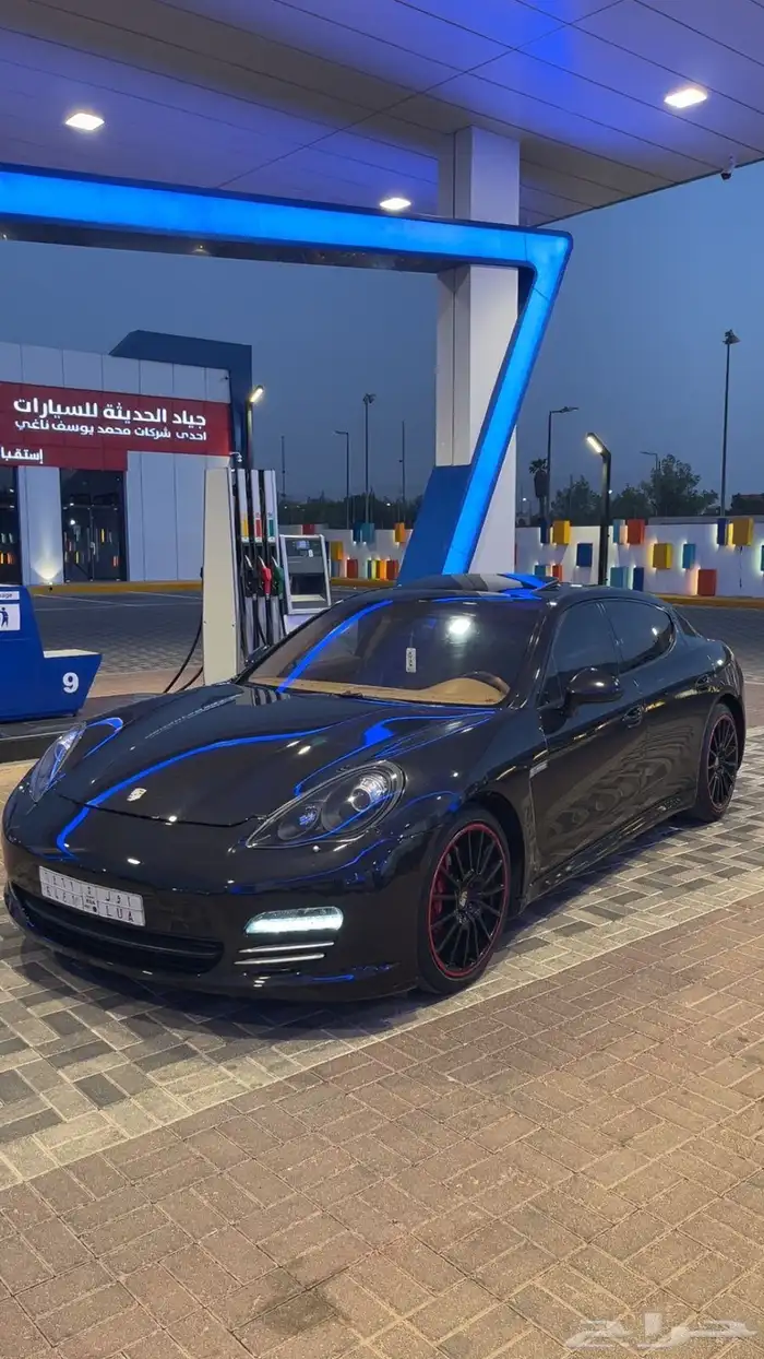 بورش بانيمرا 6 سلندر على الشرط 2012 0