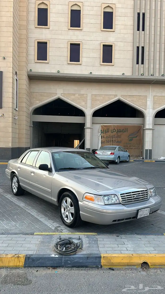 فورد كراون فكتوريا 2009 6