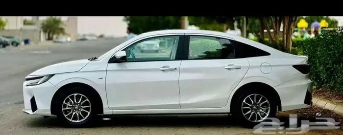 تويتا يارس 2024 كاش او تمويل باقل الاسعار 3