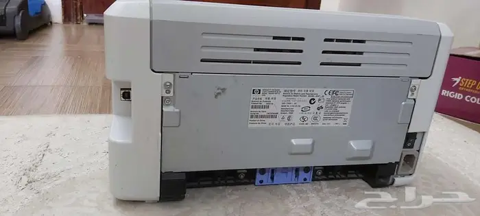 طابعة hp laserjet 1020 المعروفة   ممتااازة مع الكيابلات 4
