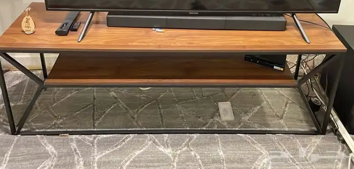 مجلس   طاولة تلفزيون   ستارة   مكيف 0