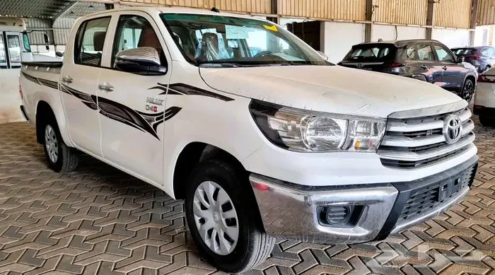 تويوتا هايلكس غمارتبن ديزل GL 2025 بدون دبل كاش - تقسيط 0