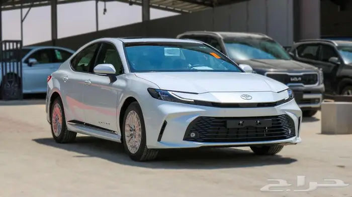 تويوتا كامري LE بنزين 2025 سعودي-كاش واقساط 4