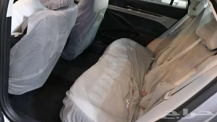 فورد تورس تيتانيوم 2026 رمادي كاش - اقساط 10