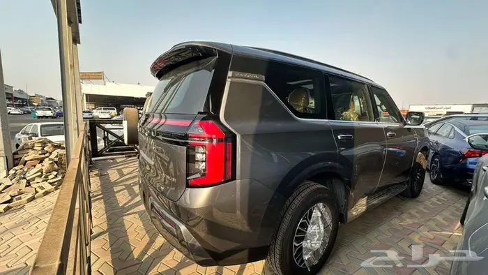 نيسان باترول تنفس طبيعي بلاتينيوم 2025 11