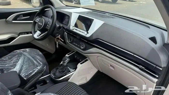 كيا كارينز ستاندر مطور 7 ركاب موديل 2025 أصفار 11