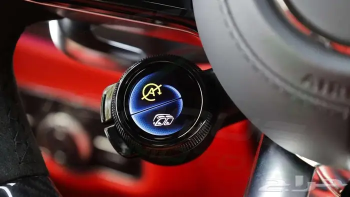 2025 مرسيدس جي كلاس AMG V8 4.0L G 63 اصفار مع ضمان 8