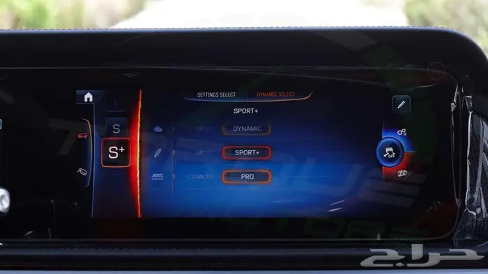 2025 مرسيدس جي كلاس AMG V8 4.0L G 63 اصفار مع ضمان 15