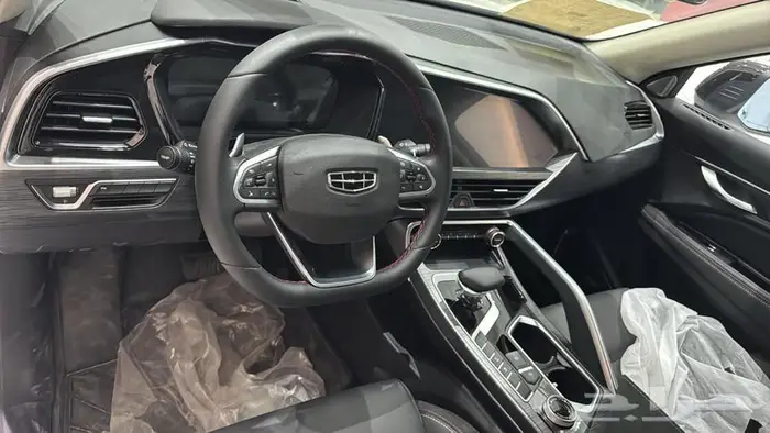 توجيلا GF  2025 تجمع بين الأداء الرياضي والرفاهية العصرية 14