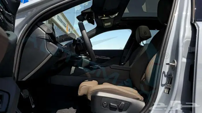 2026 BMW 5-SERIES 520i M 2.0T GCC 0Km مع ضمان الوكيل 7