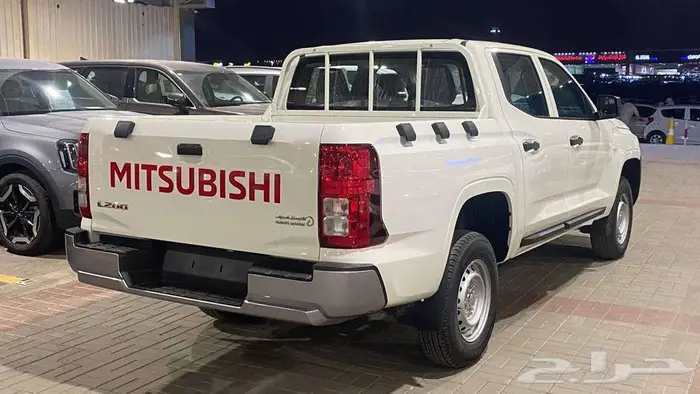 عرض خاص ميتسوبيشي L200 تومانيك غمارتين بدون دبل موديل 2024 4