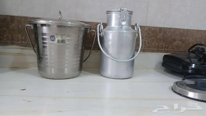 تراثيه دله ومصفاه وملقمه ومفواحه وبراد وسطل 25