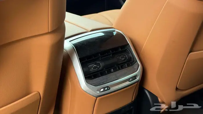 بي ام دبليو 740i 2023 11