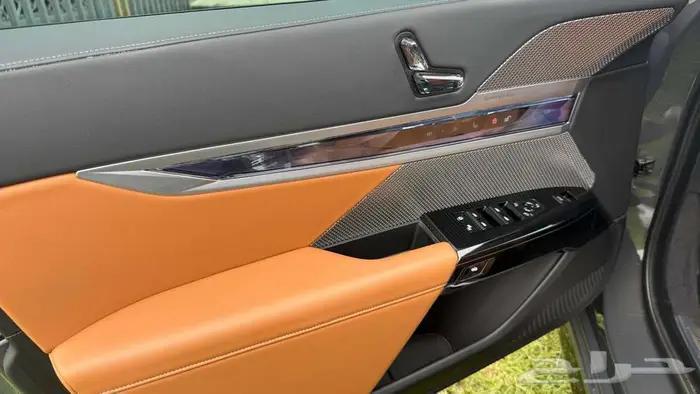 بي ام دبليو 740i 2023 14