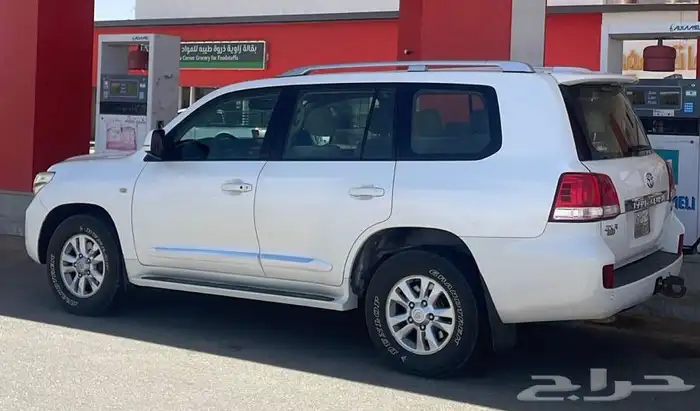 جيب لاندكروزر 2011 GX- R 0