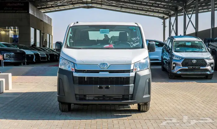 تويوتا باص بضاعه سقف منخفض ديزل جير عادي م 2025 - سعودي 1