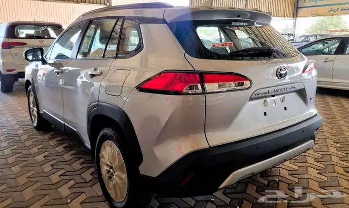 كورولا كروس نص فل هايبرد 2025 كاش - اقساط 3