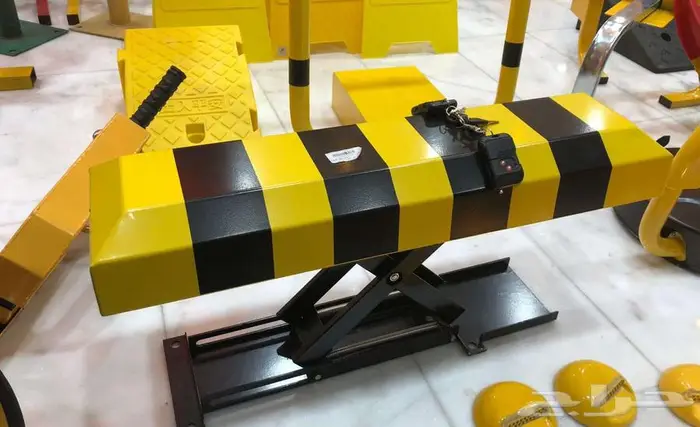 حاجز مصد السيارات  مطبات بلاستيك  جهاز مواقف السيارات 3