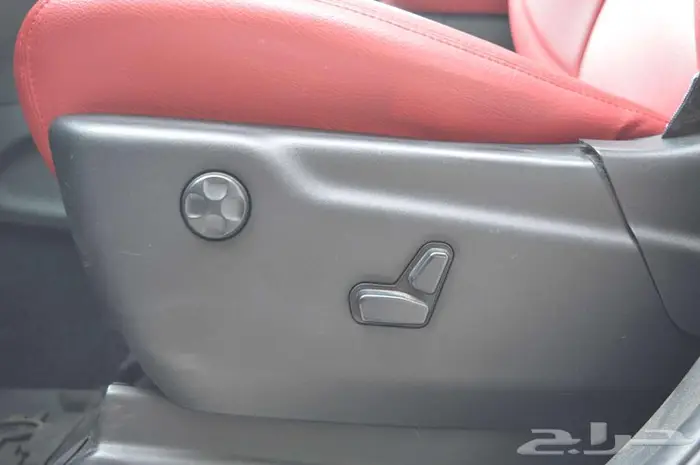 جيب جراند شيروكي تريل هوك موديل 2018 فل الفل 35