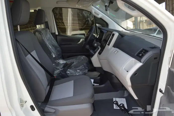 تويوتا باص هايس 13 راكب موديل 2026 ديزل قير عادي عبداللطيف 17