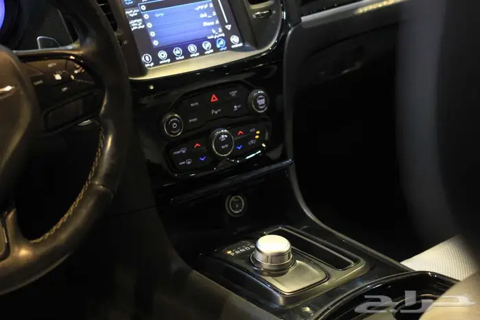 كرايزلر موديل 2020 S اسود 9