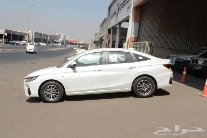 تويوتا يارس 2026 ستاندر Y 1.3 بالنقد والتقسيط 1