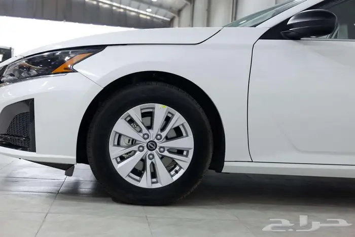 نيسان التيما 2.5 ستاندر 2025 أسأل عن باقات الدمعان 4