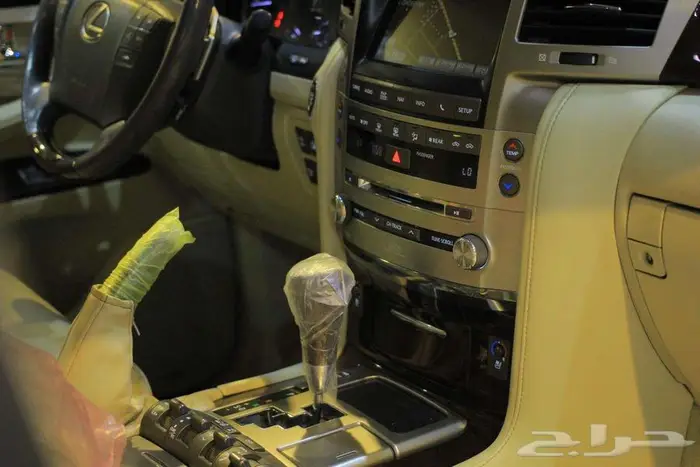 جيب ليكزس موديل 2015 17