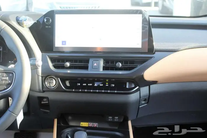 لكزس - UX 300 - CH - فل كامل - هايبرد - خليجي - 2025 9