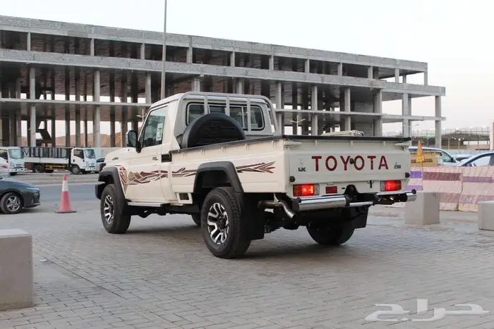 تويوتا لاندكروزر شاص LX 2025 ديزل 4