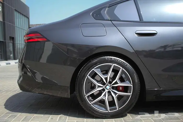 بي ام دبليو 520i Pro special edition M kit موديل 2025 (جديد) 8